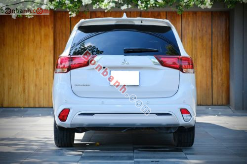 Mitsubishi Outlander 2.0 CVT 2023 - ảnh 4