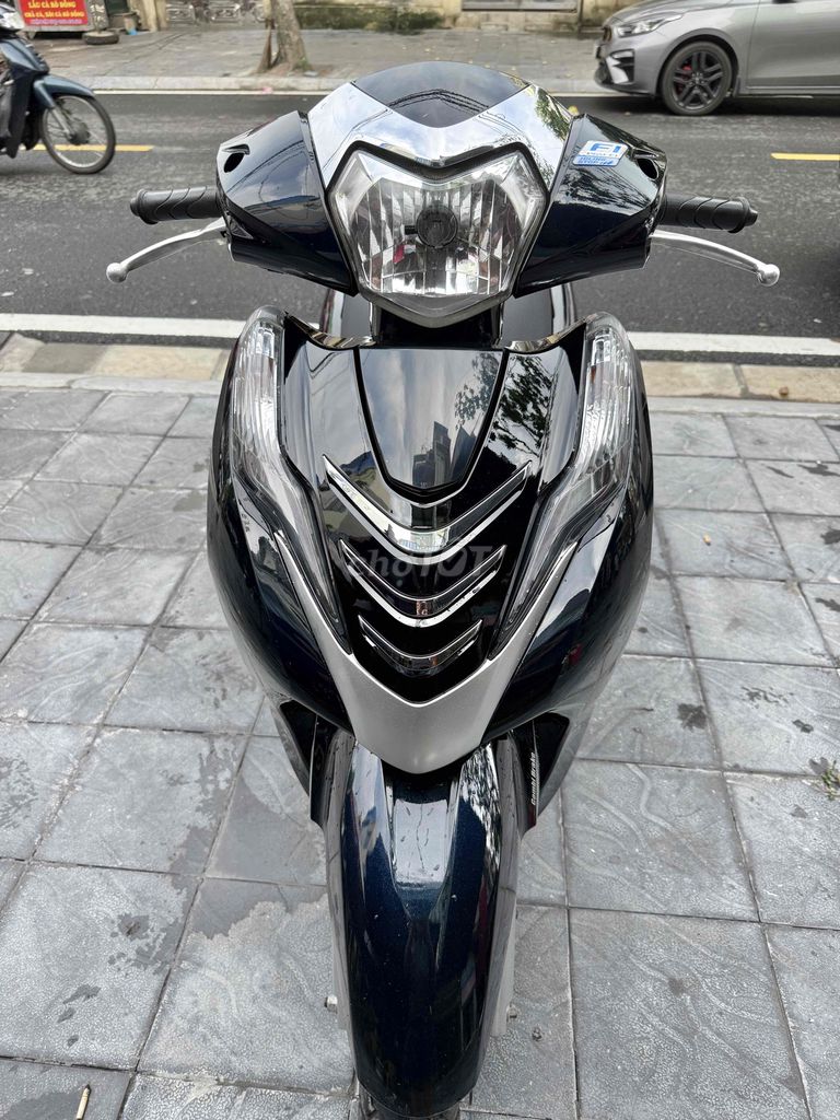 Honda Lead 2021 - ảnh 1