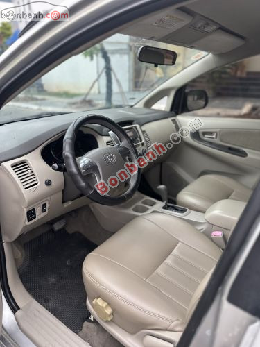 Toyota Innova 2.0G 2015 - ảnh 4