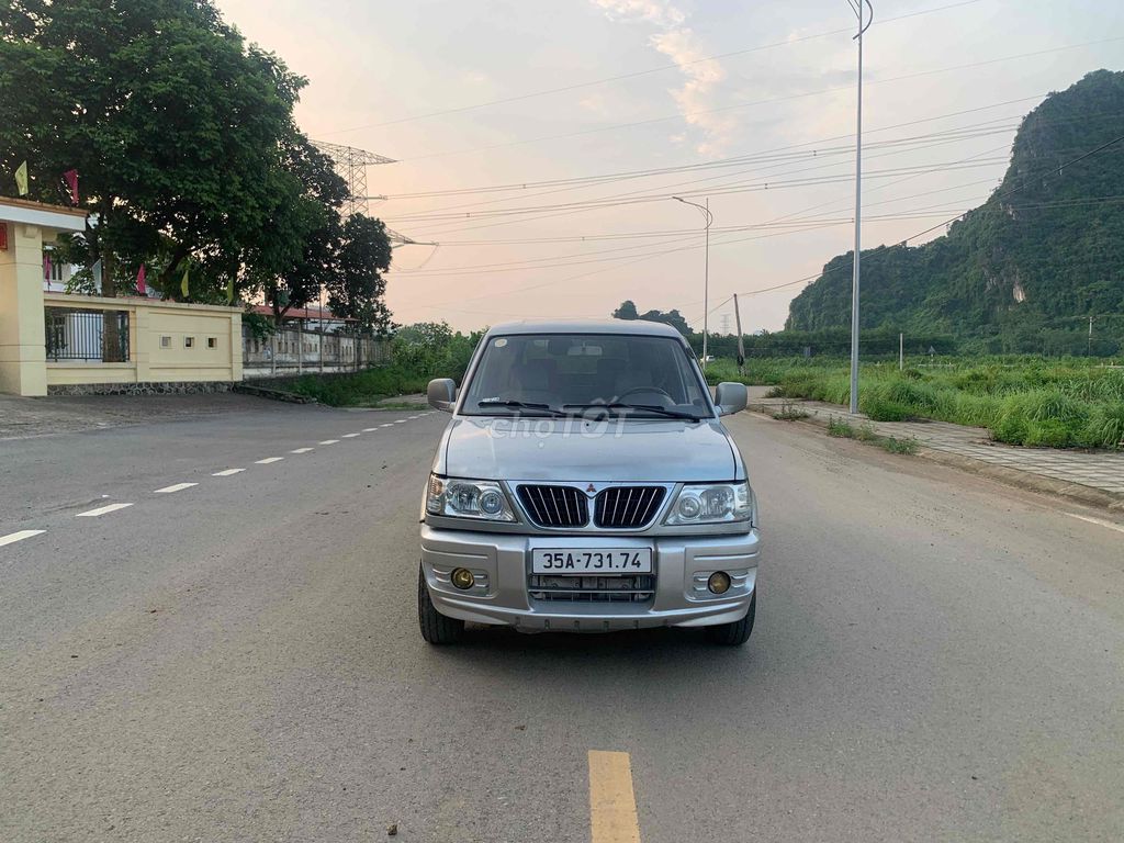 Mitsubishi Jolie - ảnh 1