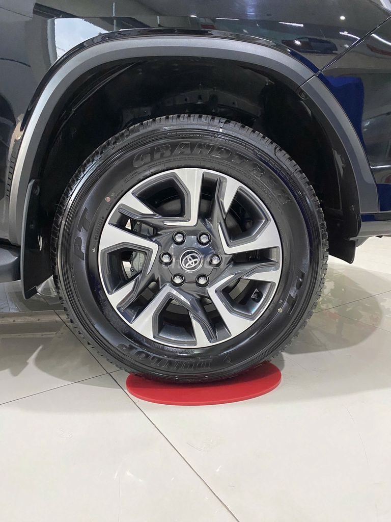 Toyota Fortuner 2026 - ảnh 2