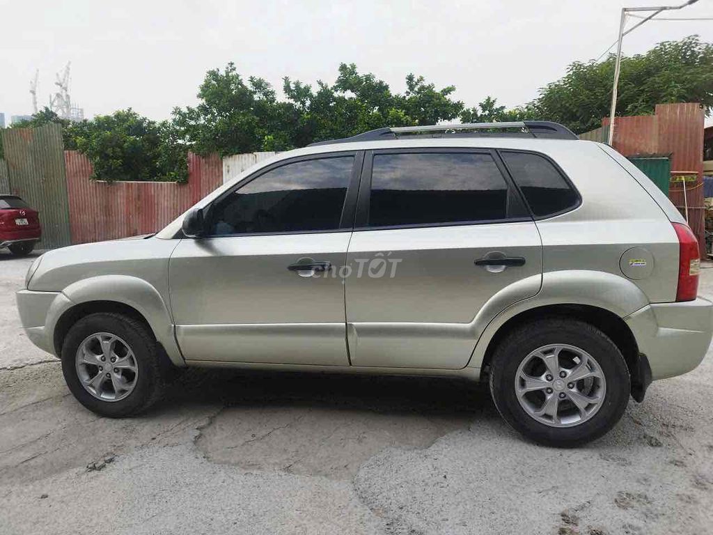 Hyundai Tucson 2009 - ảnh 2