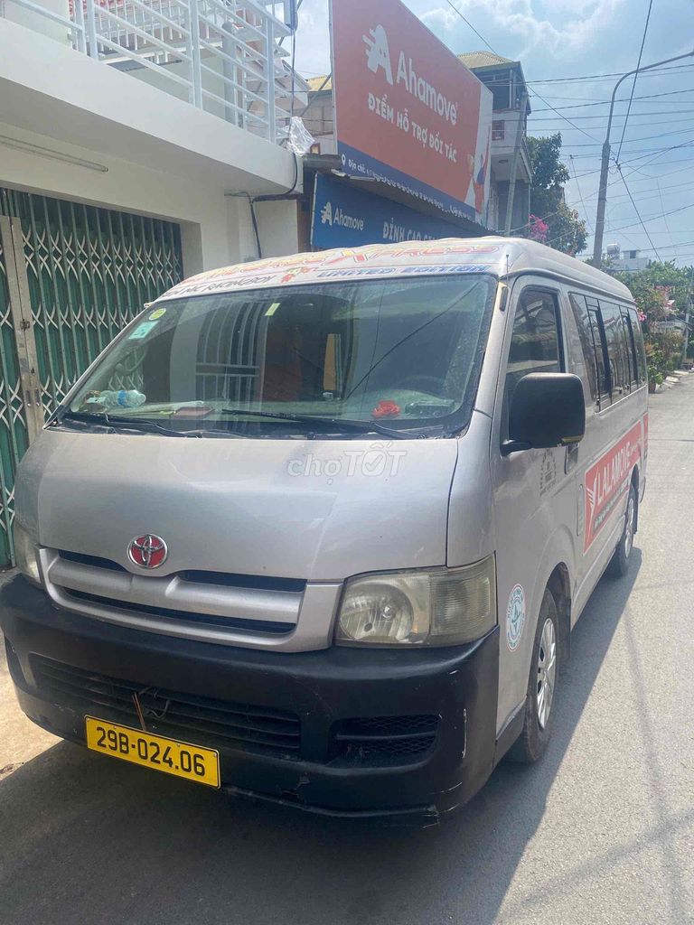 Toyota Hiace 2006 - ảnh 1
