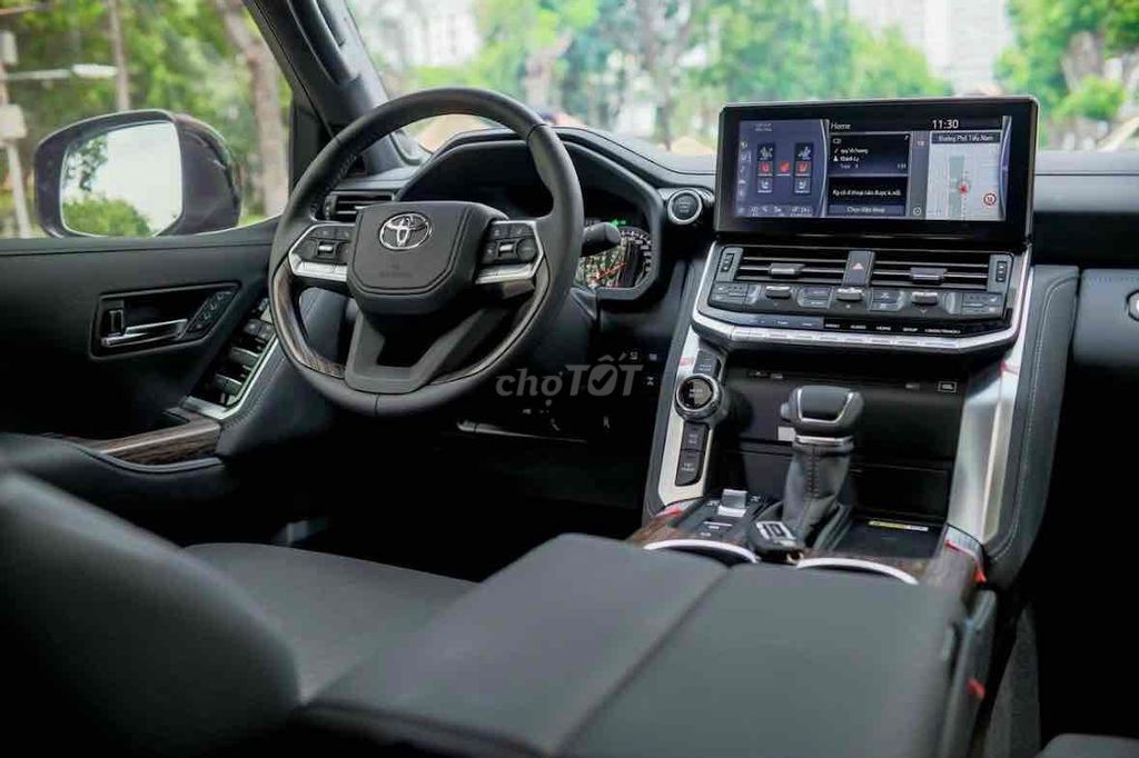Toyota Land Cruiser - ảnh 4