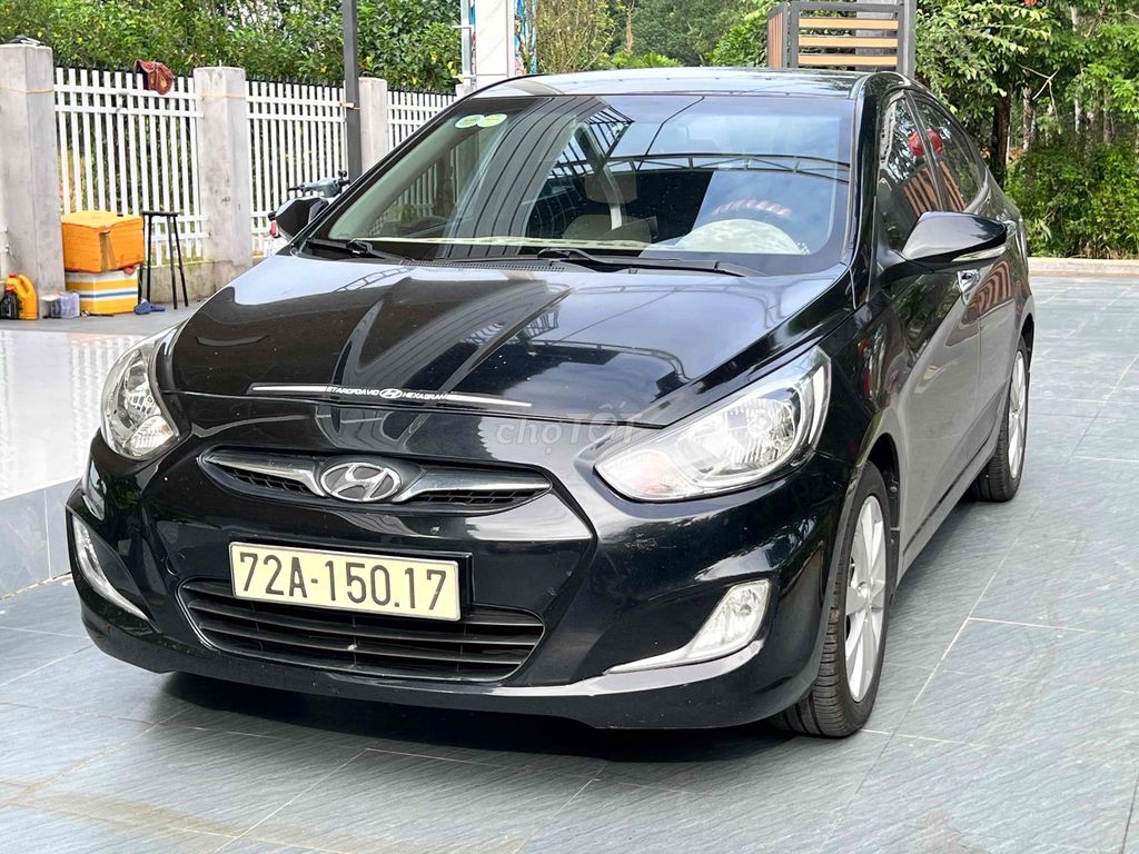 Hyundai Accent 2011 - ảnh 1