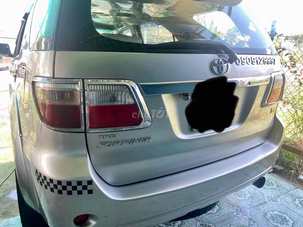 Toyota Fortuner 2009 - ảnh 4