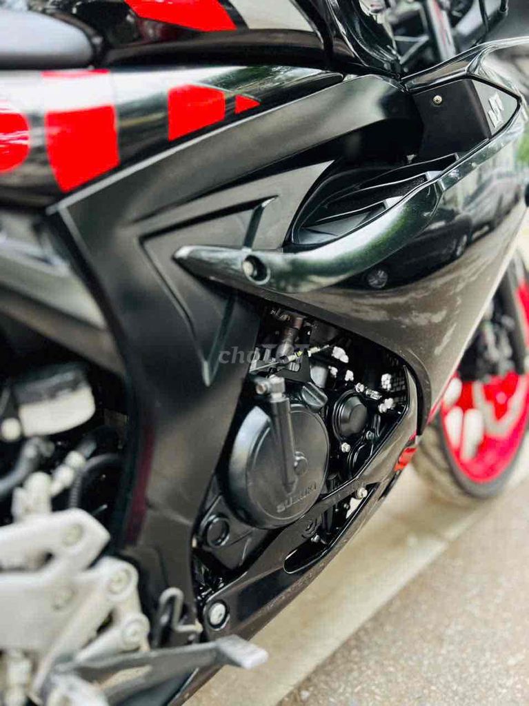 Suzuki gsx 2020 - ảnh 5