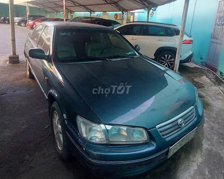Toyota Camry 2002 - ảnh 1