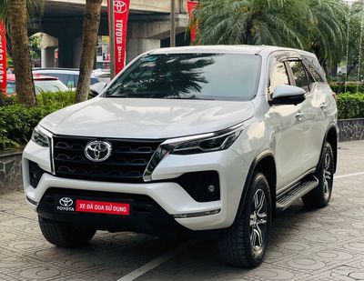 Toyota Fortuner 2024 - ảnh 1
