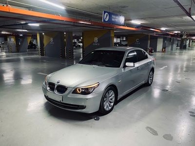 BMW 5 Series 2008 - ảnh 1