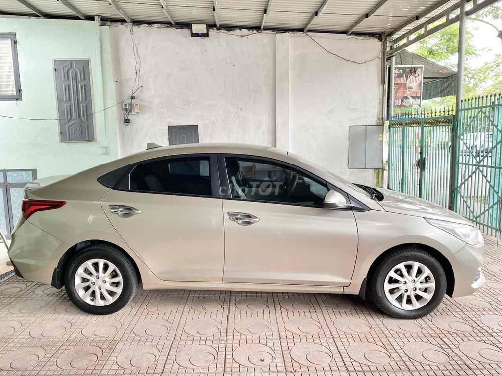 Hyundai Accent 2018 - ảnh 1