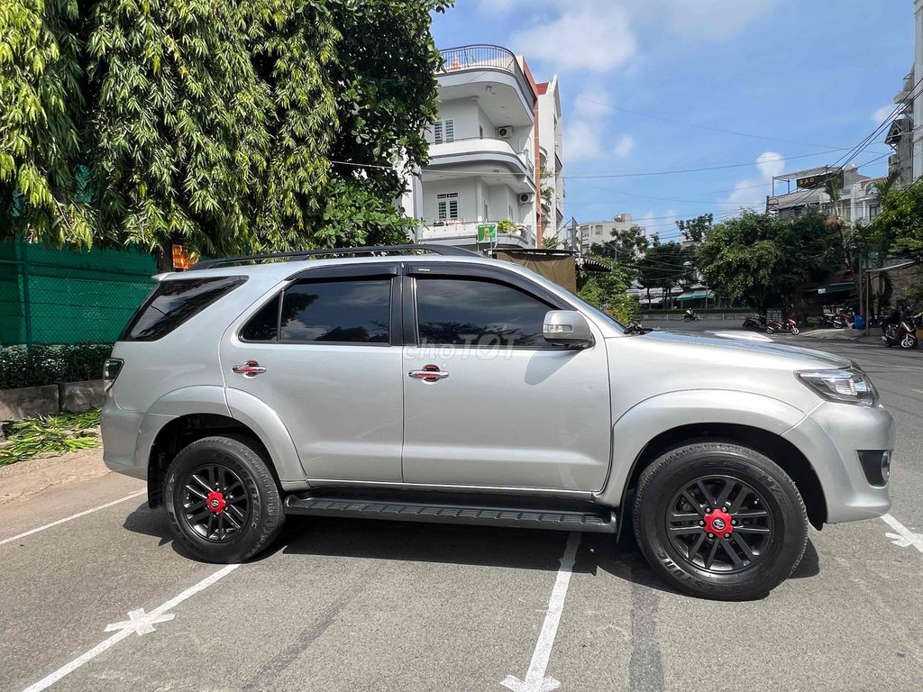 Toyota Fortuner 2016 - ảnh 1