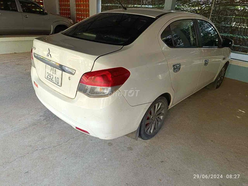 Mitsubishi Attrage 2015 - ảnh 3