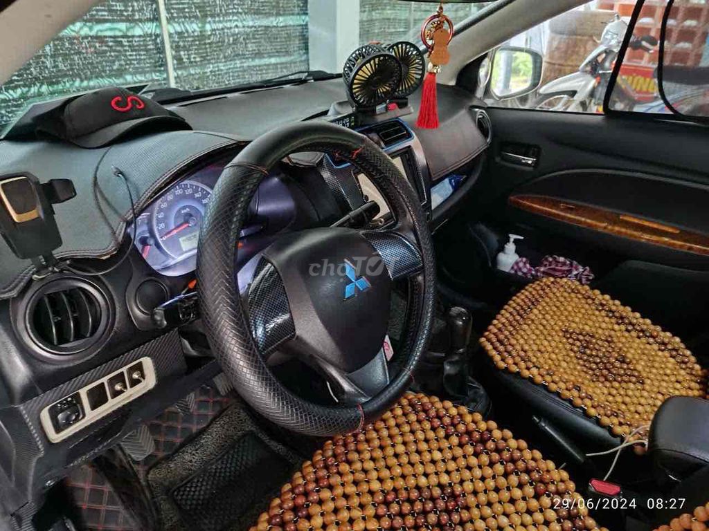 Mitsubishi Attrage 2015 - ảnh 5