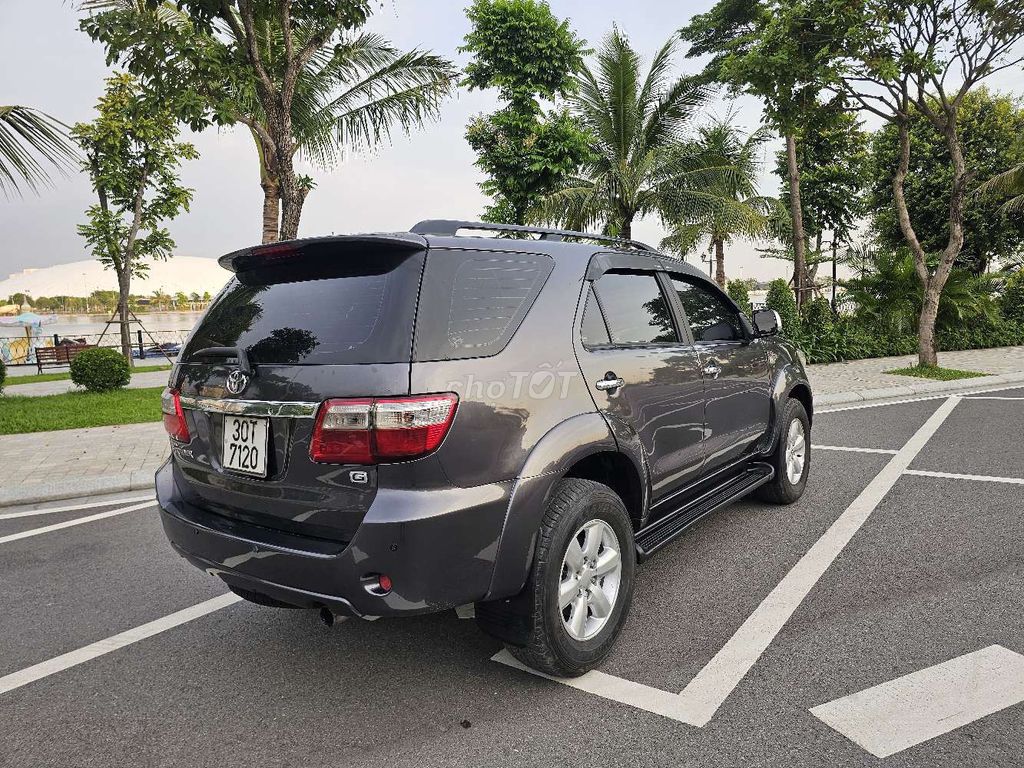 Toyota Fortuner 2.5G 2009 - ảnh 5