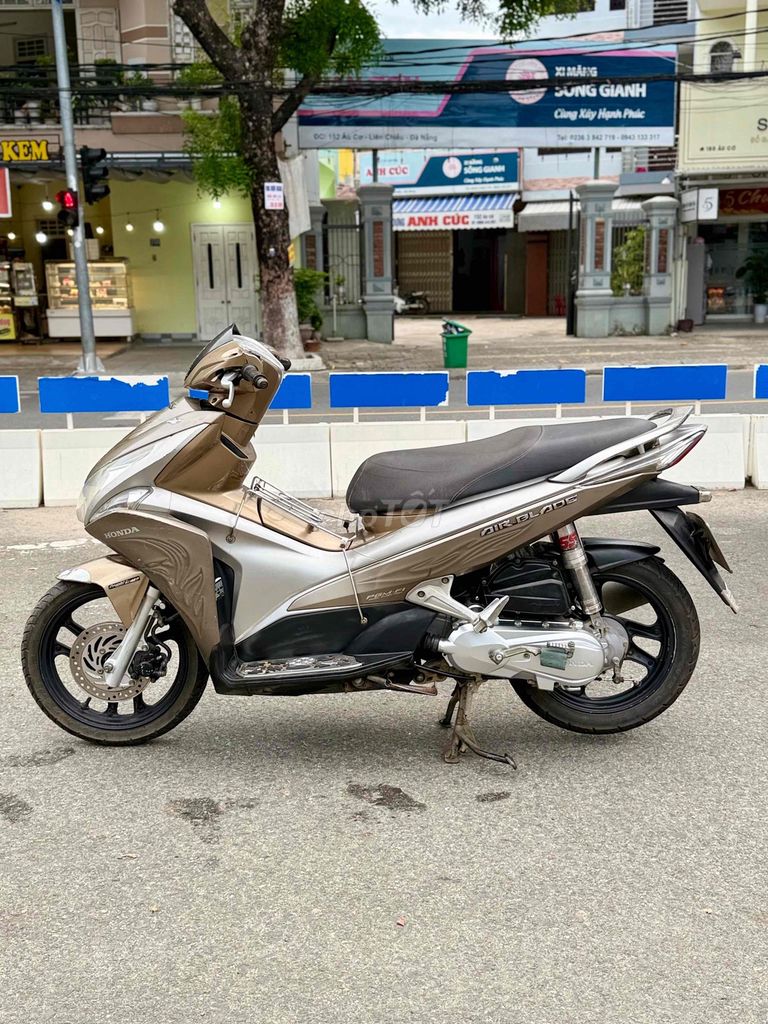 Honda Air Blade 2012 - ảnh 3