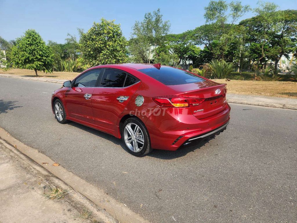 Hyundai Elantra 2018 - ảnh 3