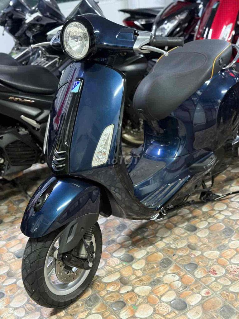 Piaggio 2015 - ảnh 2