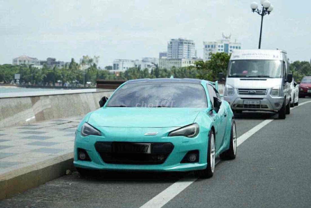 Subaru 2012 - ảnh 1