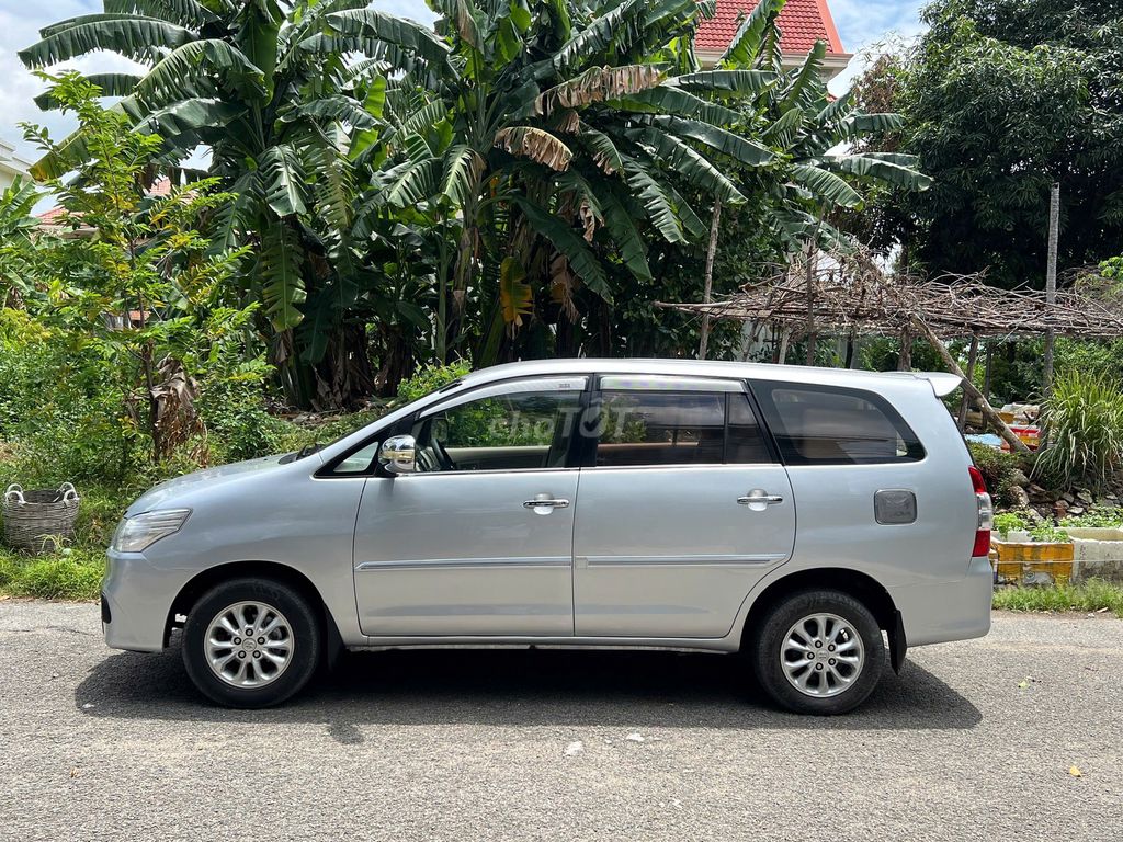 Toyota Innova 2015 - ảnh 3