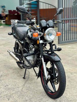 Suzuki EN 2017 - ảnh 1