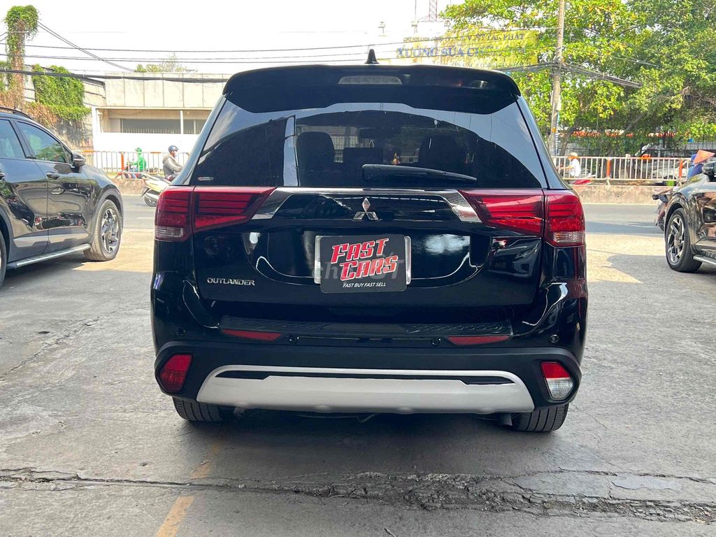 Mitsubishi Outlander 2021 - ảnh 4