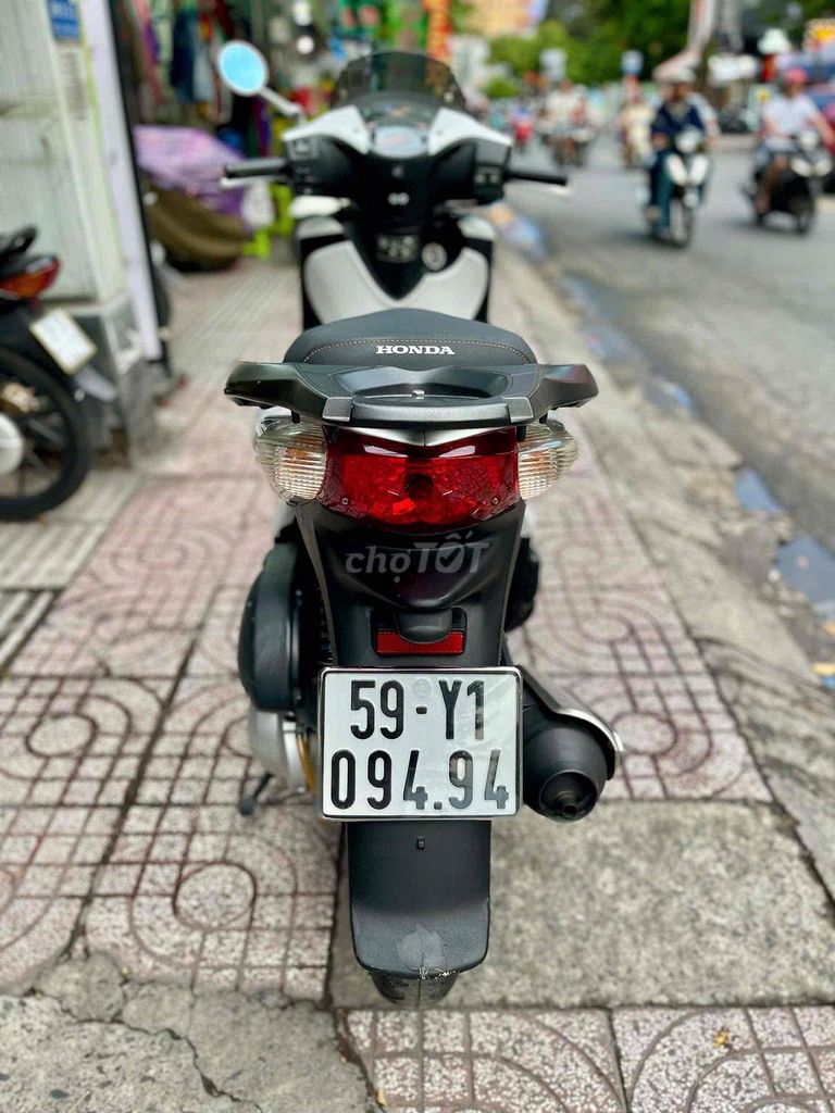 Honda SH 2010 - ảnh 1