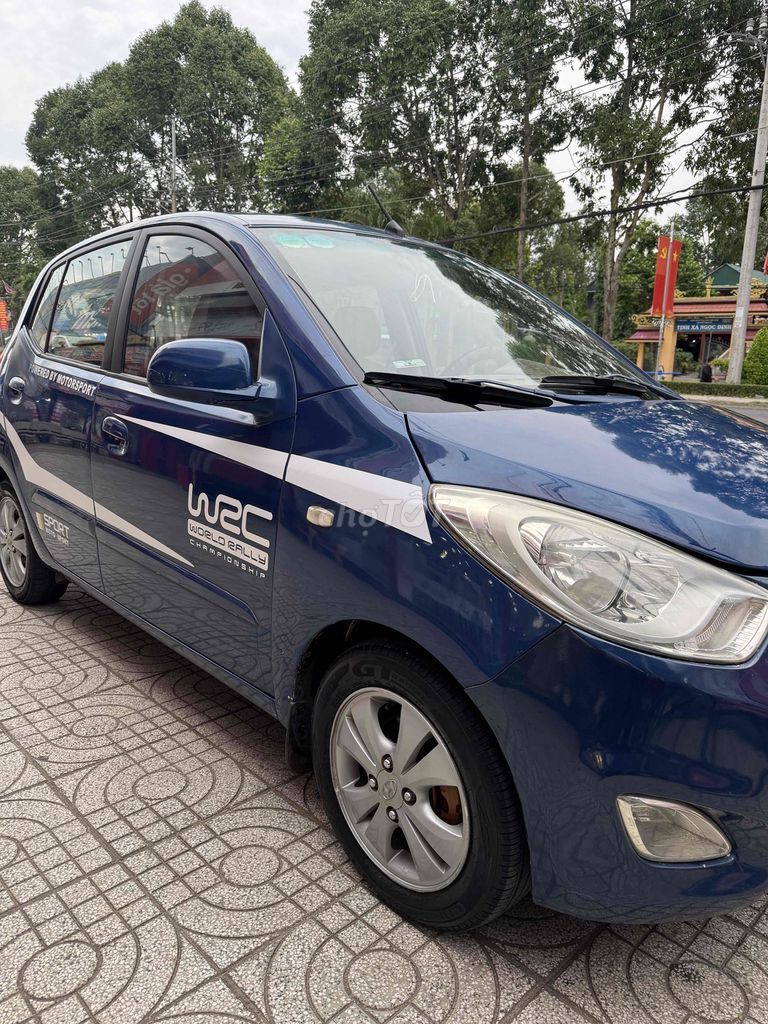 Hyundai i10 2011 - ảnh 1
