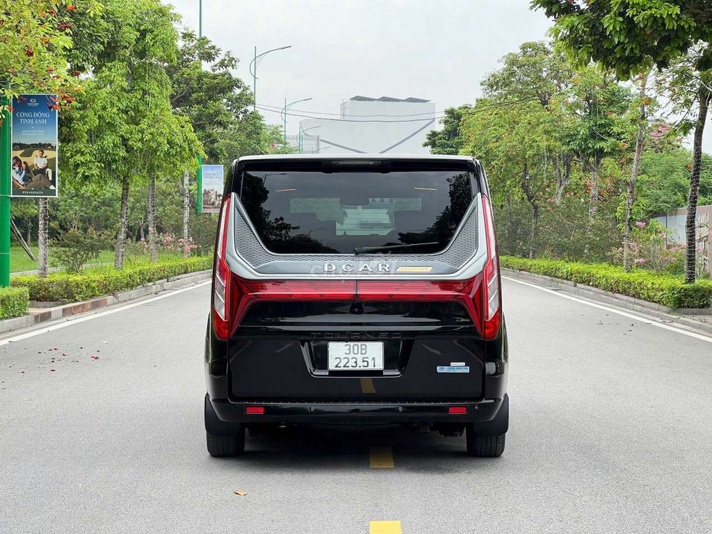 Ford Tourneo - ảnh 2