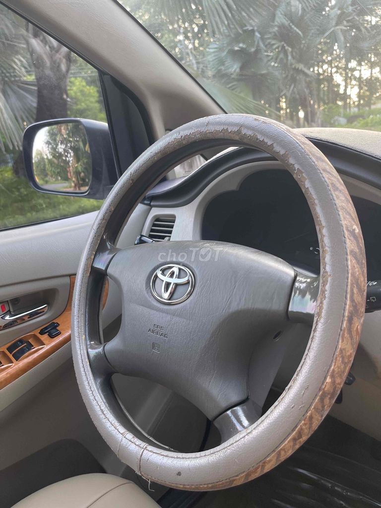 Toyota Innova 2011 - ảnh 3