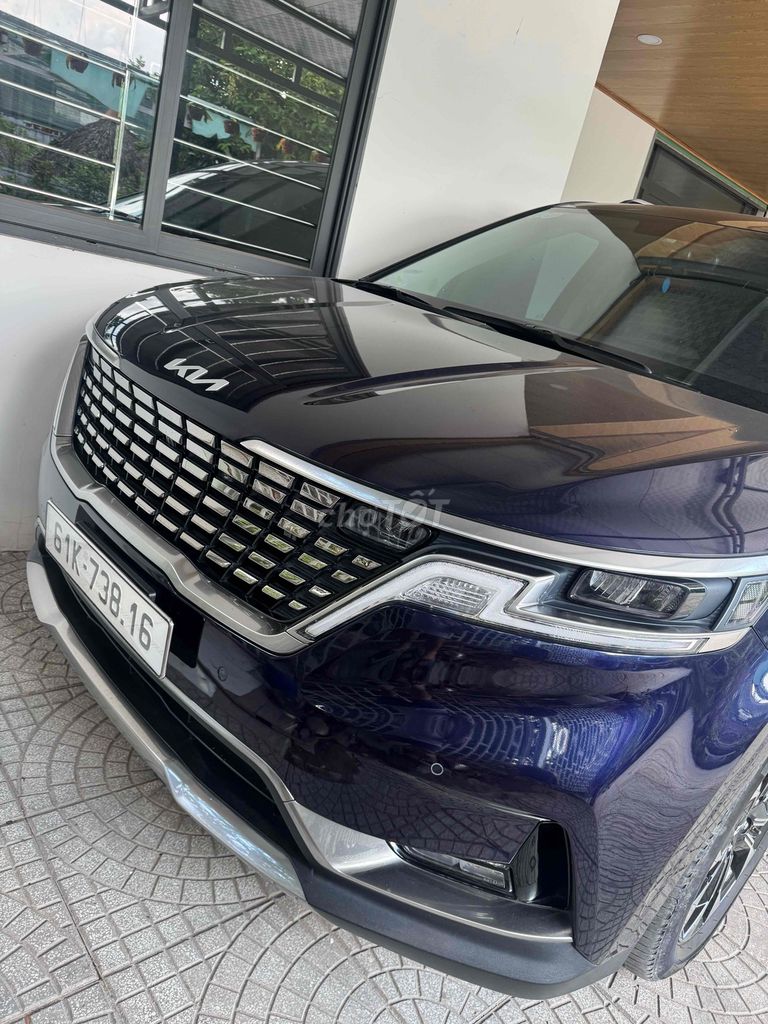Kia Carnival - ảnh 2