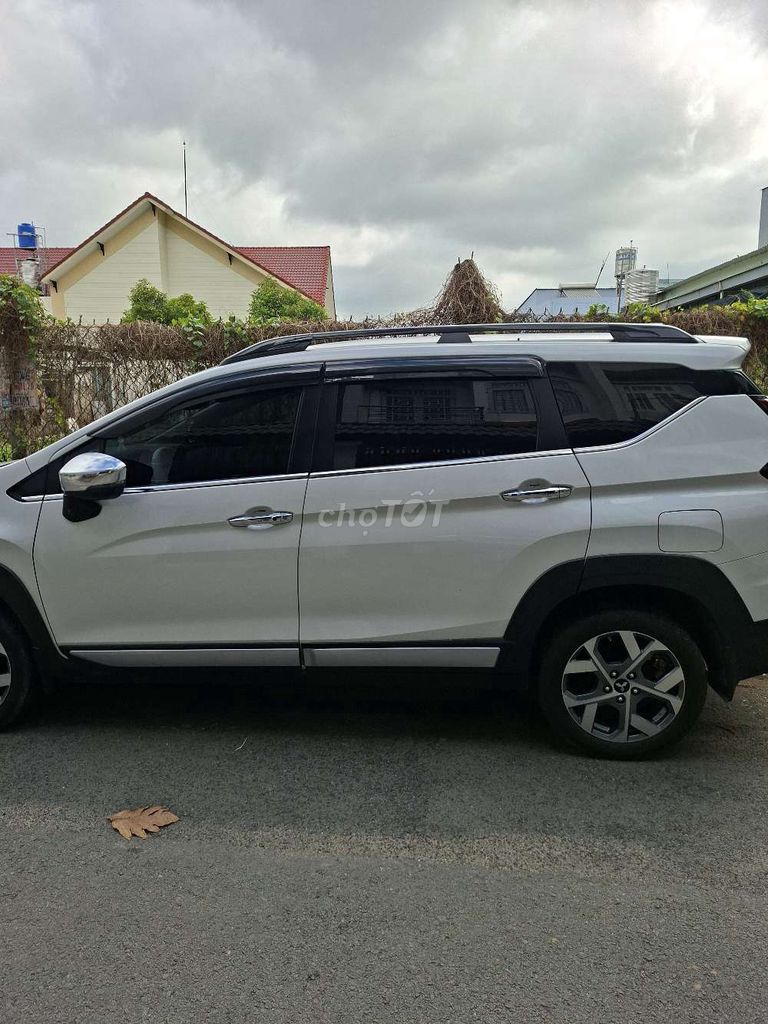 Mitsubishi Xpander Cross 2022 - ảnh 4
