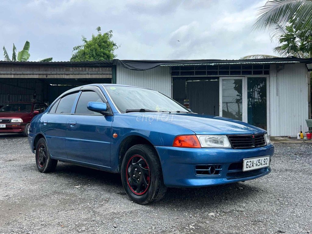 Mitsubishi Lancer 2001 - ảnh 1