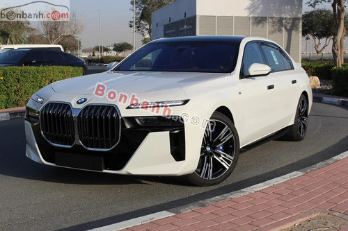 BMW 7 Series 735i M Sport 2026 - ảnh 3