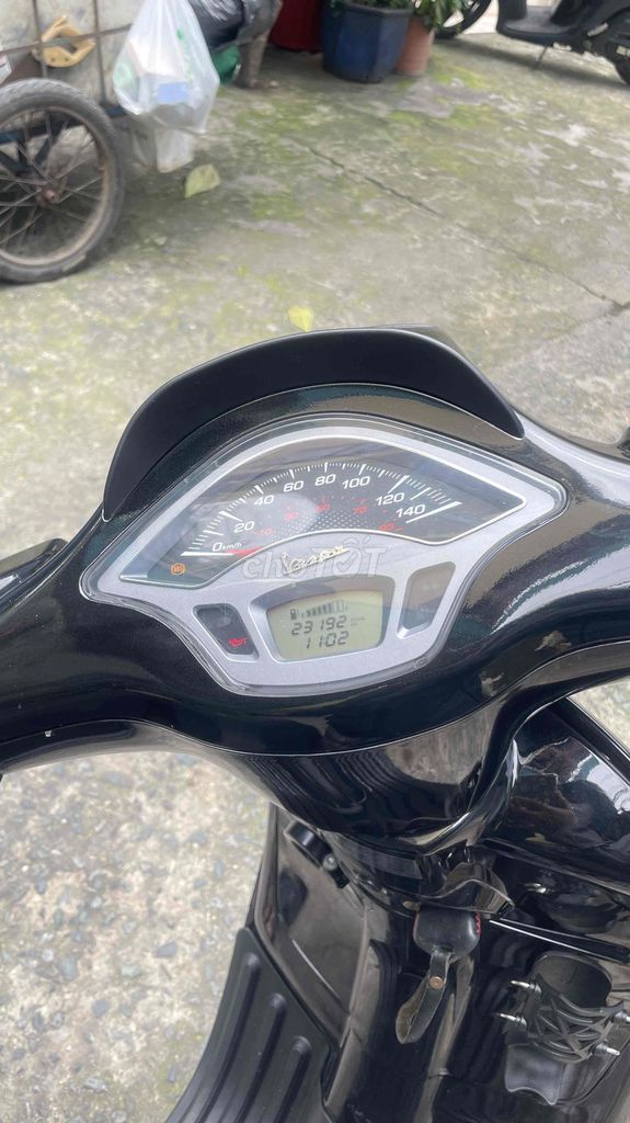 Vespa 2022 - ảnh 5