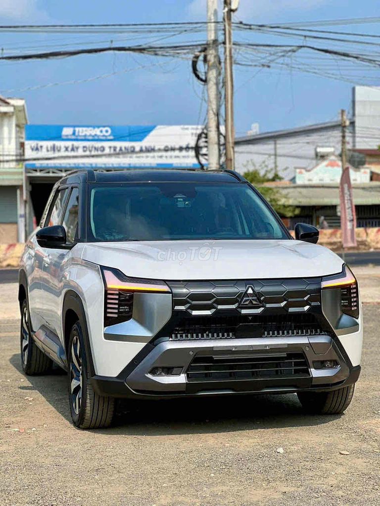 Mitsubishi - ảnh 1