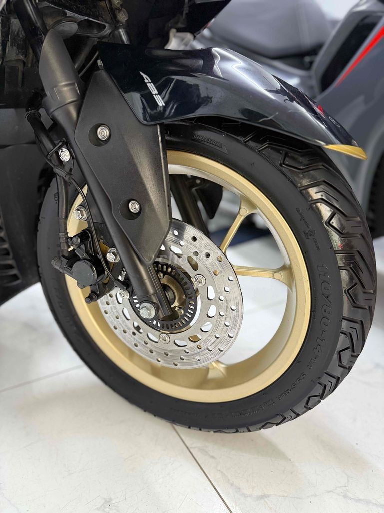 Yamaha NVX 2023 - ảnh 2
