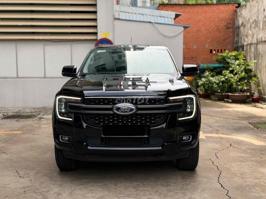 Ford Ranger 2025 - ảnh 1