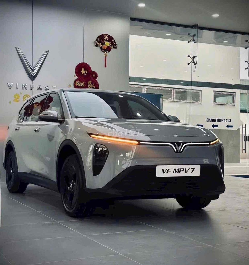 VinFast MPV 7 - ảnh 2