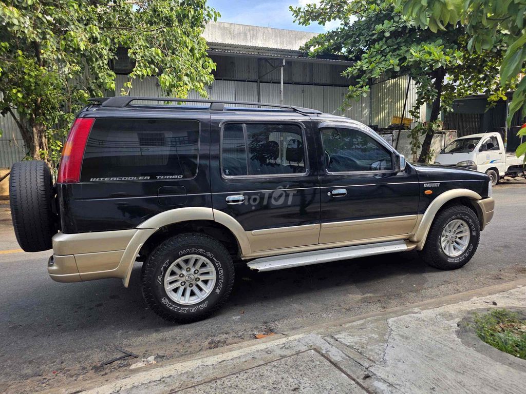 Ford Everest 2005 - ảnh 4