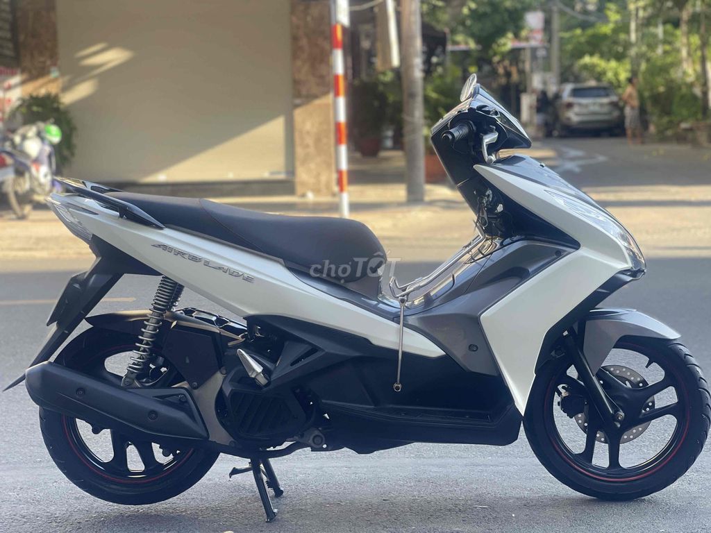 Honda Air Blade 2014 - ảnh 2