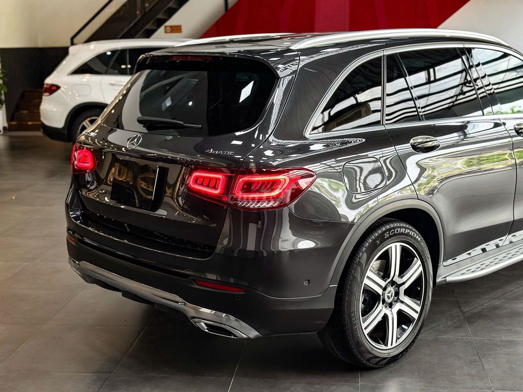 Mercedes-Benz 2021 - ảnh 4