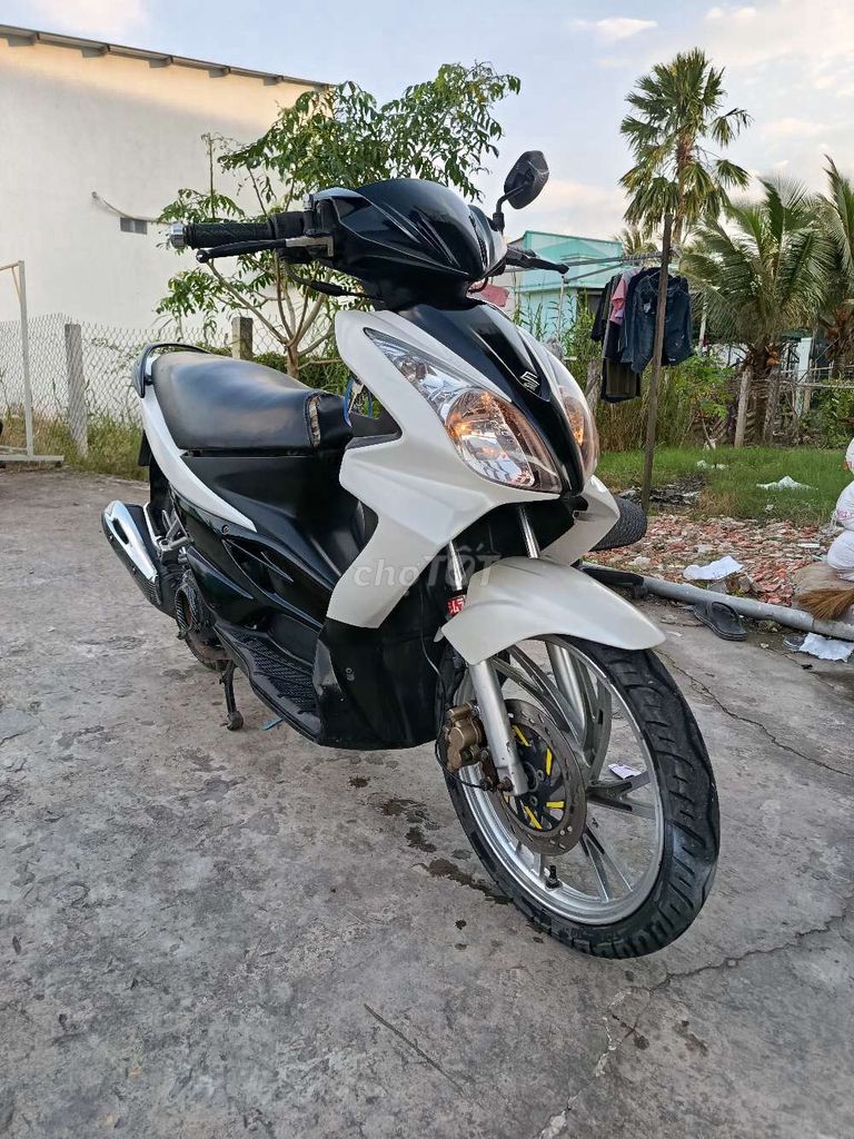 Suzuki 2011 - ảnh 1
