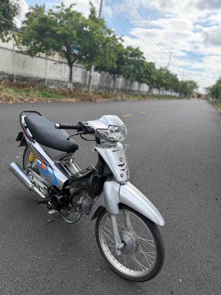 Honda Wave 2004 - ảnh 3