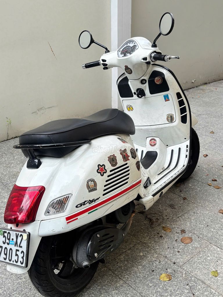 Piaggio Vespa 2015 - ảnh 1