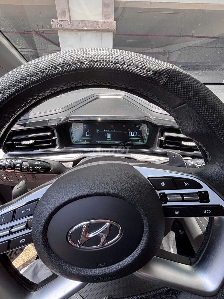 Hyundai Custin 2024 - ảnh 4