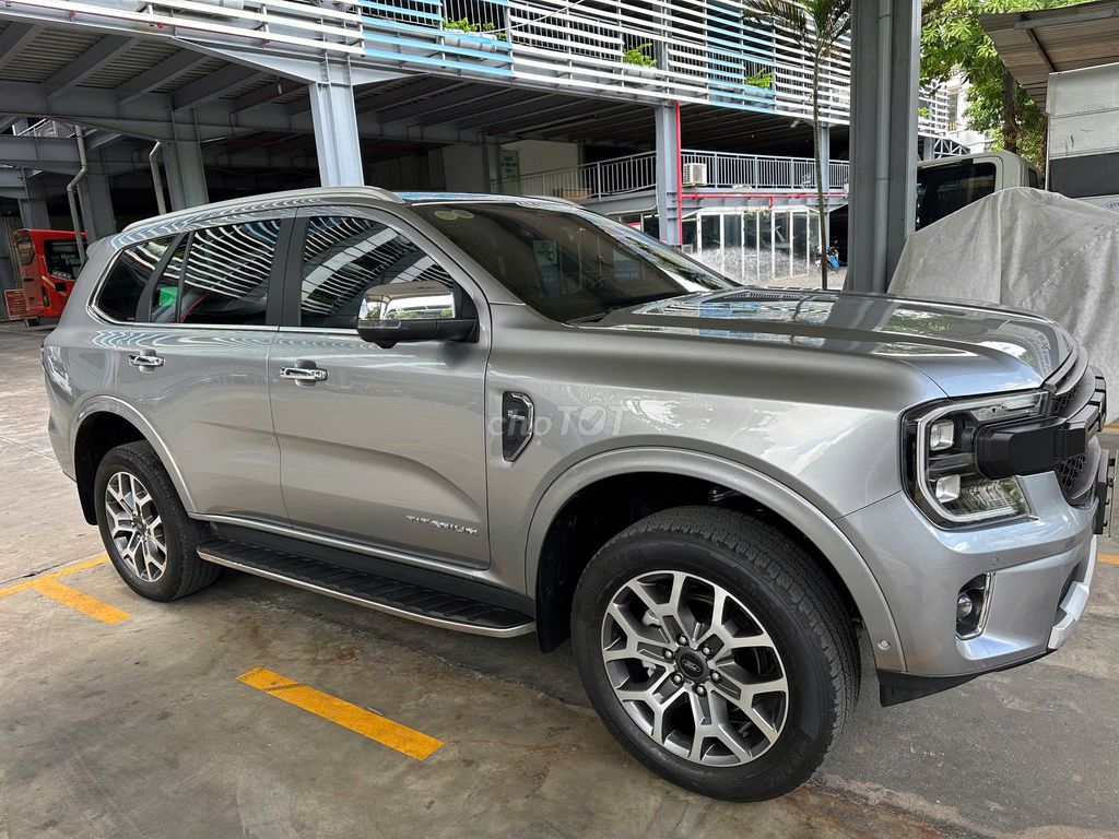 Ford Everest 2022 - ảnh 2