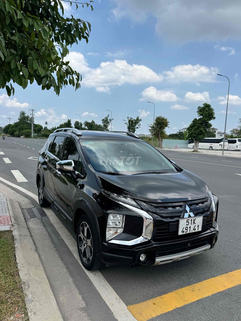 Mitsubishi Xpander Cross 2022 - ảnh 1