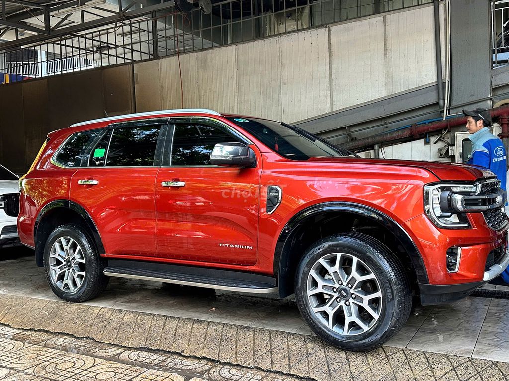 Ford Everest 2022 - ảnh 3