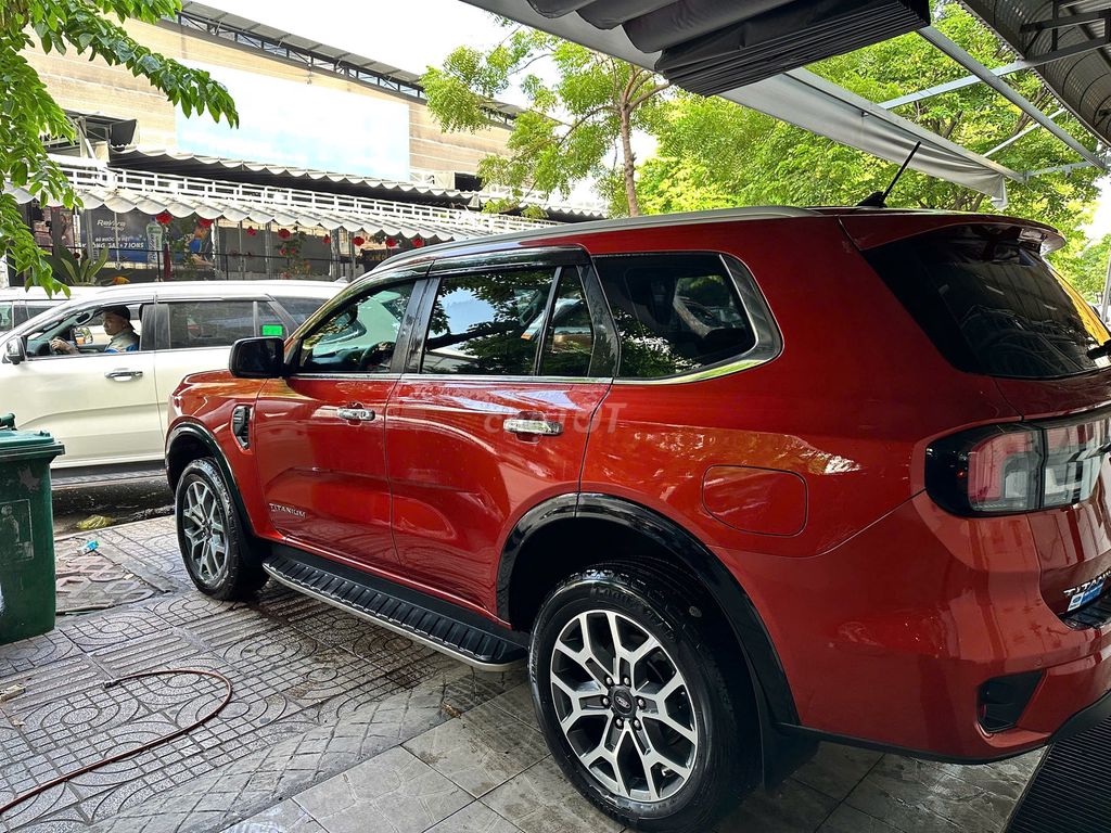 Ford Everest 2022 - ảnh 4